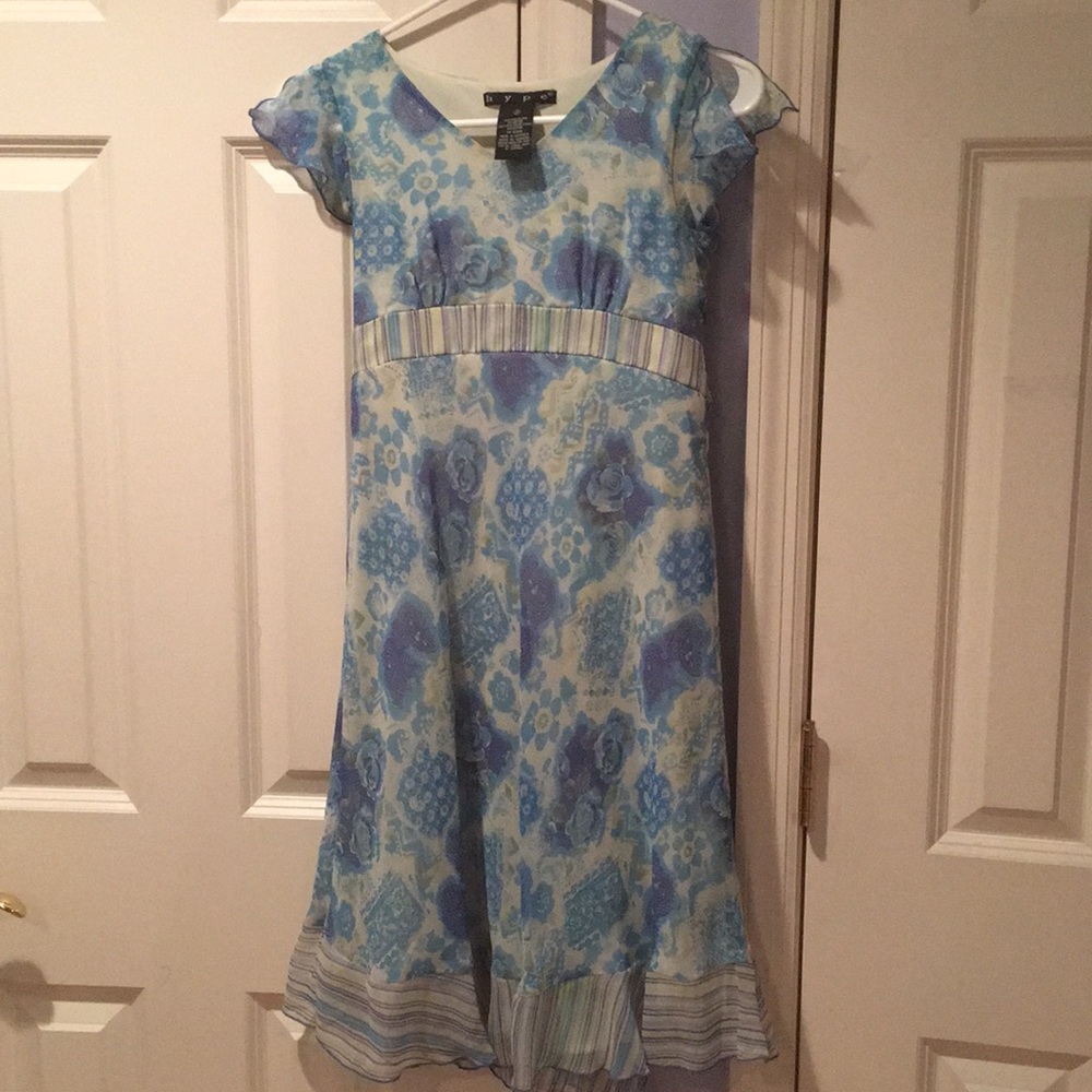 HOST PICK — Lovely Floral Spring Dress — 12